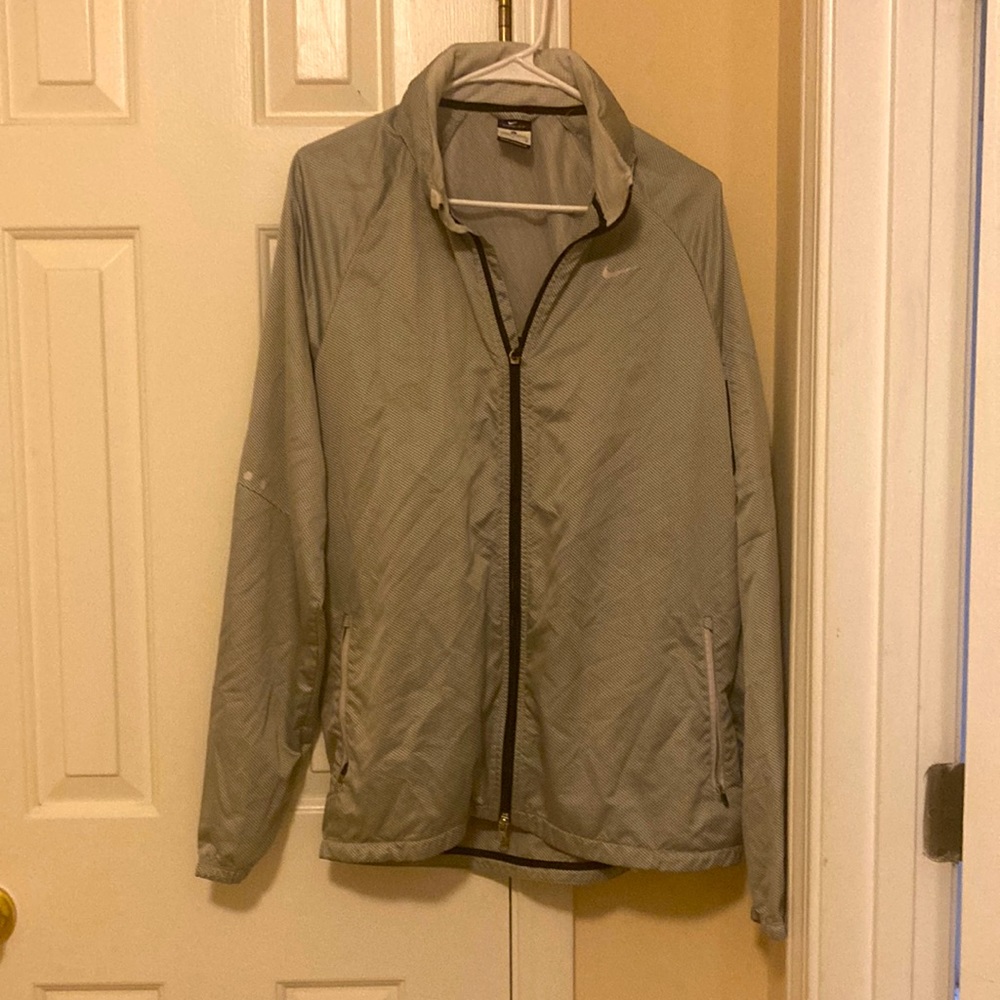 Grey and white checked Nike mens lightweight golf jacket size large